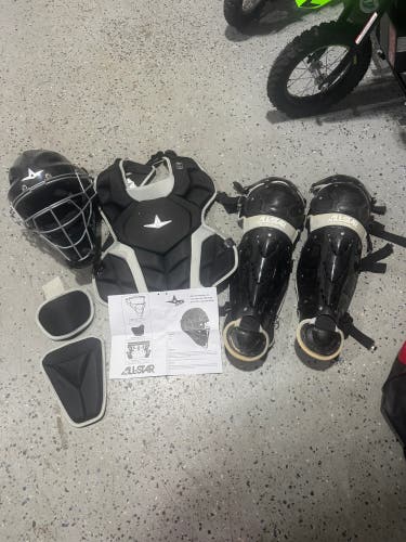 Black All Star Top Star Catcher's Set (Used)