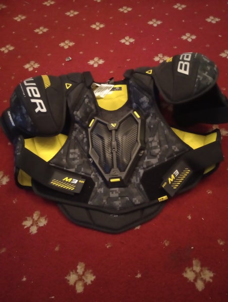 Men's XL Senior Bauer Supreme M3 Shoulder Pads (New)
