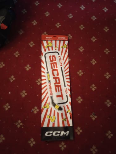 Youth CCM Right Handed Hockey Stick Less Than 30 Flex (New)