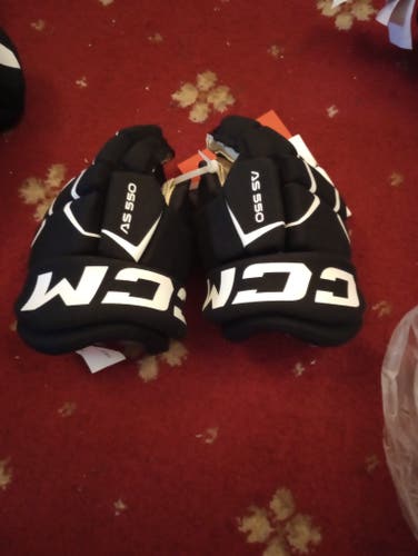 CCM AS550 Gloves 8" (New)