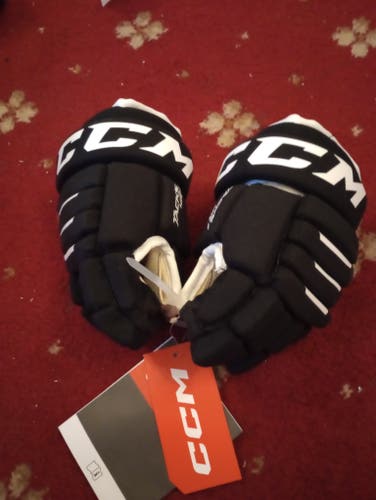 Bundle CCM Tacks 4 Roll and AS550 Gloves 8" (2 Pairs of New gloves)