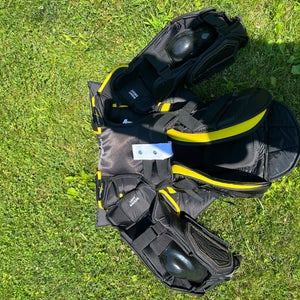 Large 2019 CCM Premier Goalie Chest Protector (Used)