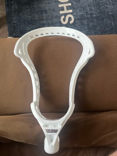 Gait D Head (New)