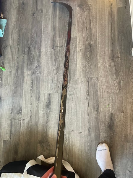 Senior CCM FT9 Pro Right Handed Hockey Stick P28 75 Flex Pro Stock (New)