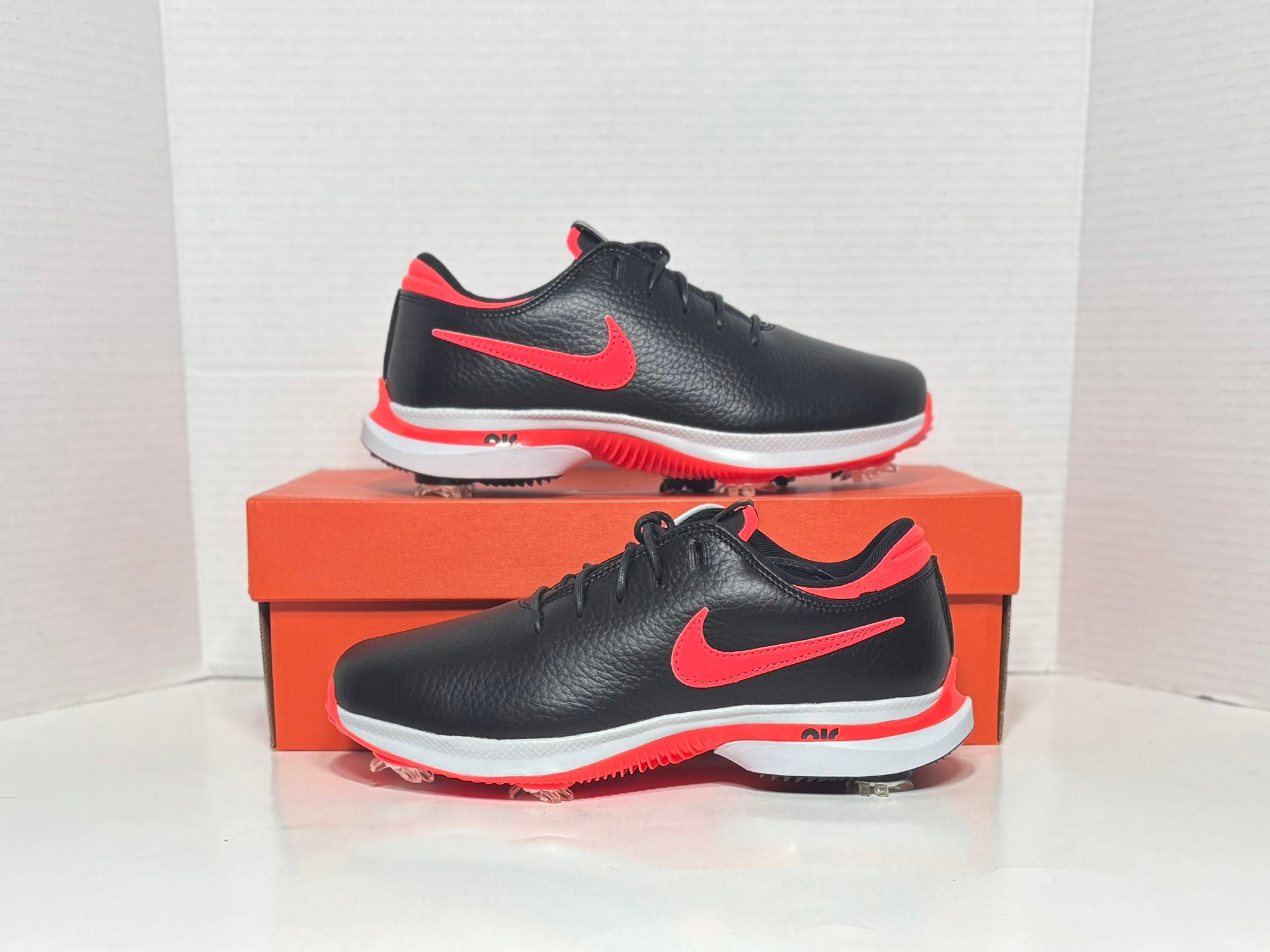 Unisex Size M 5.5 (W 7.0) Adult Nike Golf Shoes (New) NEW 
