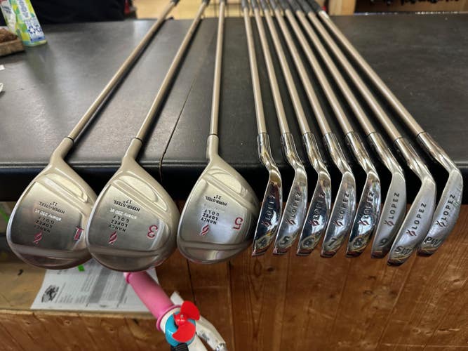 Nancy Lopez Right Handed Iron Set (11 Clubs) Irons SW-4 & 3 woods