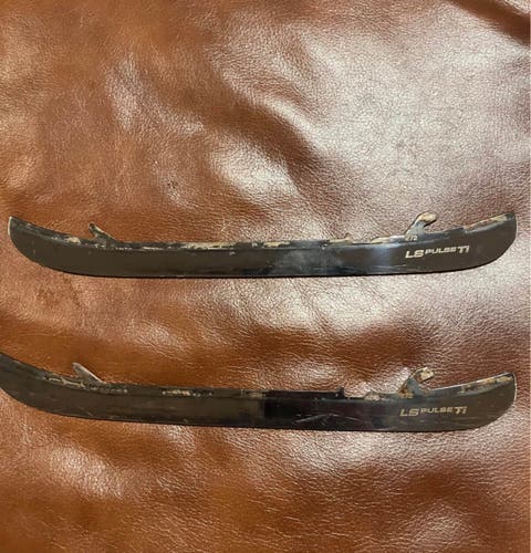 Bauer LS Pulse Ti 272 mm Skate size 8 (Used)