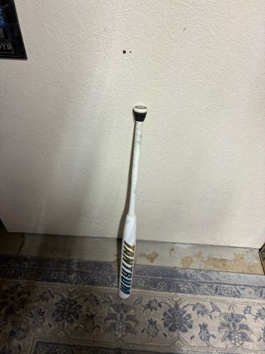 2026 Easton Tantrum Composite Bat 25 oz 34" (Used)