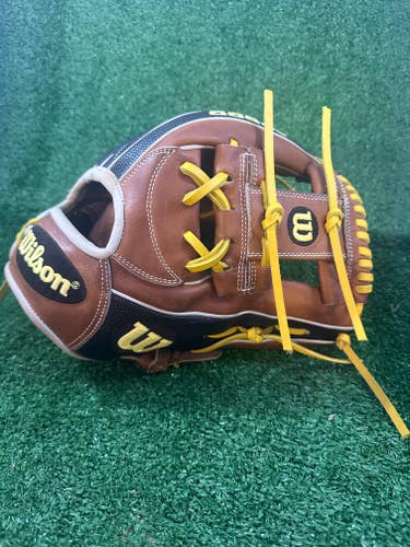 Wilson A2000 1787 Superskin  11.75" (Used)