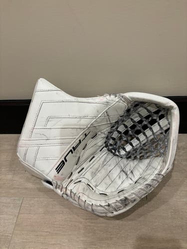 True HZRDUS Px4 580 Glove (NCAA Used)