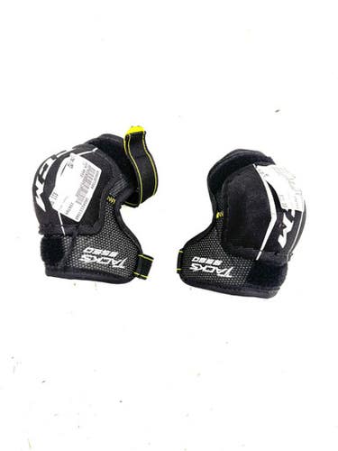 Used CCM 9550 Youth Elbow Pads MD 11860-S000307309