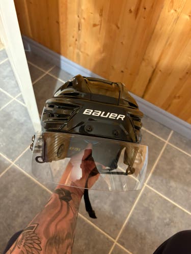 Pro Stock Medium Black  Bauer  Reakt 150'Helmet Pro Stock Chicago