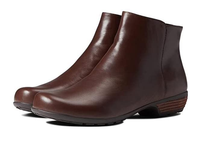 Walking Cradles Ezra Boots Womens US 7 Brown Nappa Leather Ankle Booties KHD2641