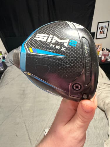 TaylorMade SIM2 Max Right Handed Driver Regular Flex 10.5 Loft Graphite Shaft 45.5" (Used)