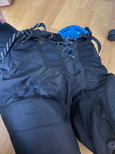 Senior Large Bauer HP Elite Hockey Pants (Used)