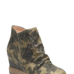 Sofft Siri Boots Women 11 Green Camo Leather Waterproof Wedge Heel Ankle JOBB115