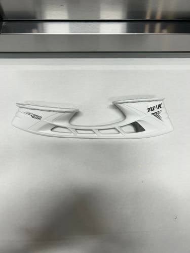 Left TUUK Lightspeed EDGE Holder Senior Size 288mm (New) QMJHL Pro Stock