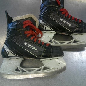 Used CCM FT 340 Youth Hockey Skate Youth 13.0 11339-S000201025