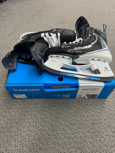 Bauer Vapor Flylite Hockey Skates 10.5 (New) Fit 2