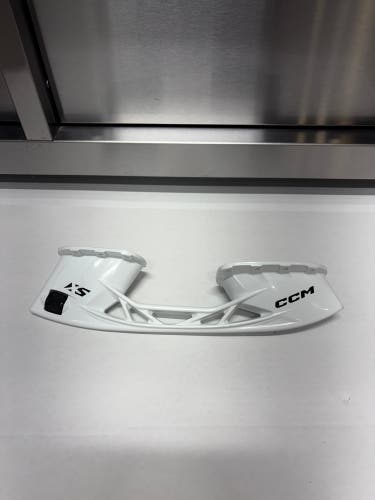Right CCM XS Holder Senior Size 271mm (New) Pro Stock