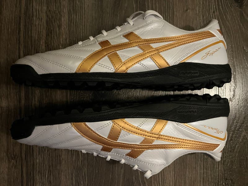Asics c3 Turf Soccer | SidelineSwap | Buy and Sell on  display picture 2