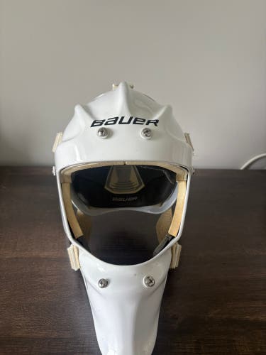 Senior 2022 Bauer 960 Goalie Mask (Used)