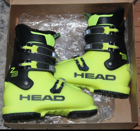 HEAD junior ski boots Z3  size mondo 24.5