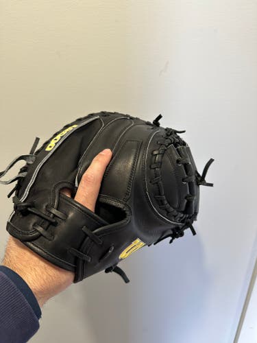 RH Wilson A2000 Catcher's Glove 33.5" (New)