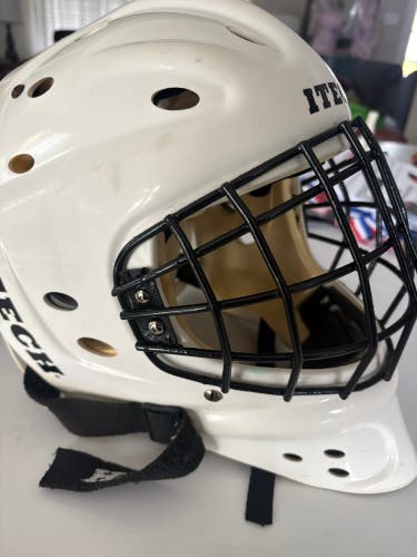 Senior Large Itech 1000 Goalie Mask (Used)
