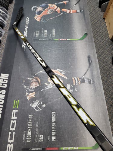P28 | 60 Flex NEW! Intermediate Louisville Response Rubber Right Handed Hockey Stick (New)