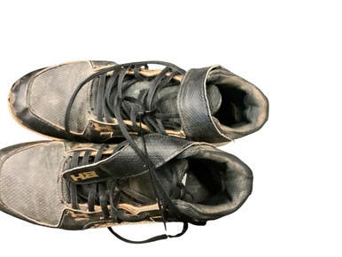 Used Under Armour UNDER ARMOR CLEATS BB/SB Cleats Black Youth 07.5 11846-S000103197