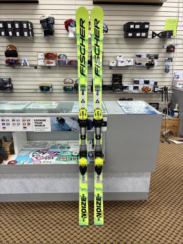 2026 Fischer RC4 NOIZE GS Skis 183 cm 25m W/ Fischer Z14 Binding Lightly Used