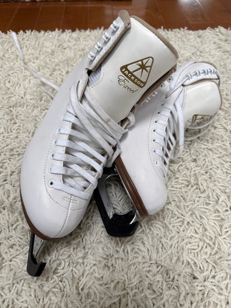 Jackson Ultima Excel Figure Skates B Adult 7 (Used)