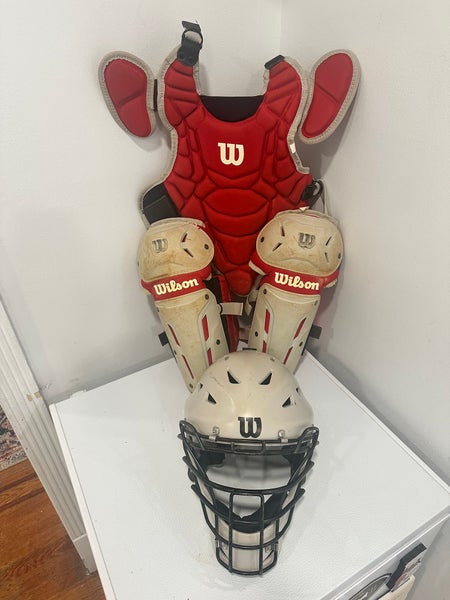 YOUTH SM-MED; Wilson EZ Gear Kit Catcher's Complete Set (Used) W/ Knee Supports! FREE SHIPPING