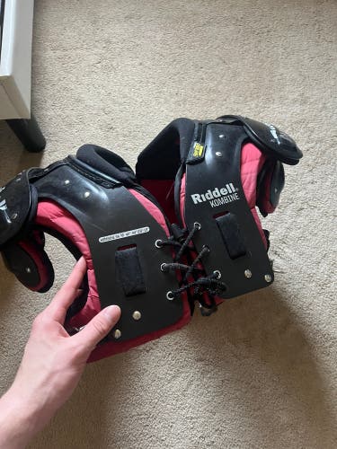 Medium Riddell Kombine Shoulder Pads (Used) $40