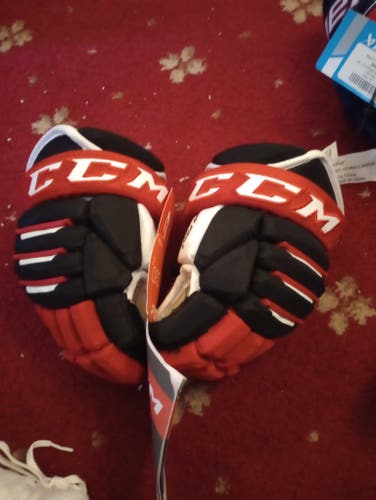 CCM Tacks 4 Roll Pro 2 Gloves 10" (New)