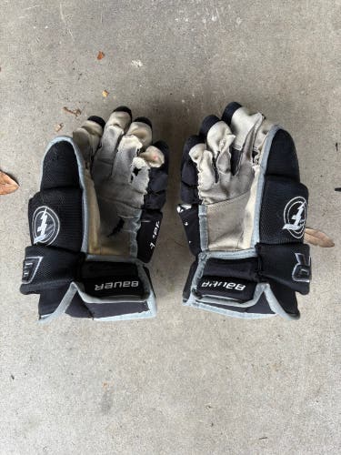 Bauer Vapor Team Pro Gloves 13" (Used)