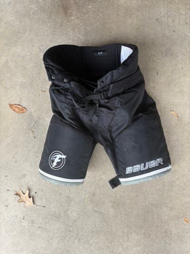 USHL ISSUED Bauer Nexus Pro Small Very Good Condition