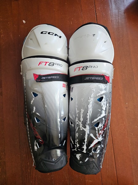 Senior CCM Jetspeed FT8 Pro 15" Shin Pads (Used)