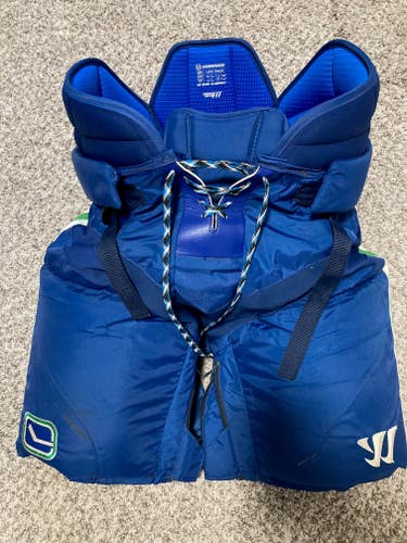 Large Senior Warrior Covert Hockey Pants Pro Stock (Used) - Alex Burrows