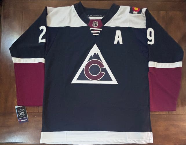 Nathan MacKinnon Colorado Avalanche Alternate Jersey Adult XL (54) NWT