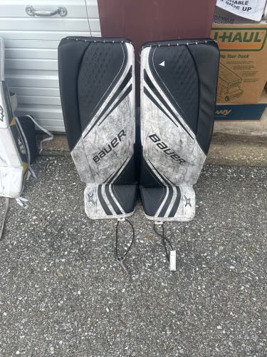 Medium Bauer Vapor 2X Goalie Leg Pads (Used)