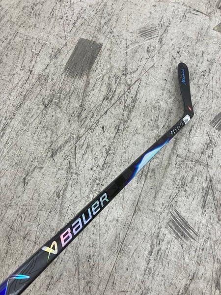 Junior Bauer Vapor Flylite Hockey Stick Left Hand P92 50 Flex (Used)