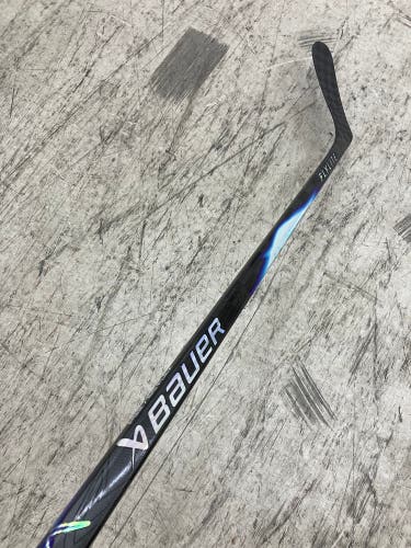 Intermediate Bauer Vapor Flylite Hockey Stick Left Hand P92 65 Flex (Used)