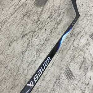 Intermediate Bauer Vapor Flylite Hockey Stick Left Hand P92 65 Flex (Used)