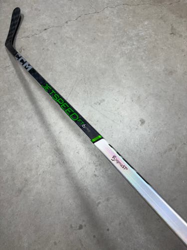 70 Flex P29 Senior CCM Jetspeed FT6 Pro Right Hand Hockey Stick Pro Stock (Used)