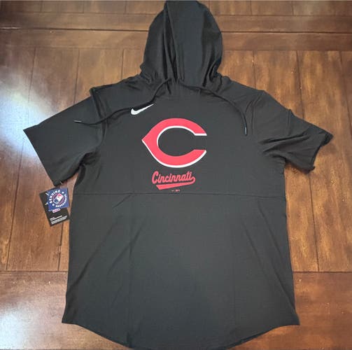 Cincinnati Reds— Dri Fit Short Sleeved Hoodie — Size Large