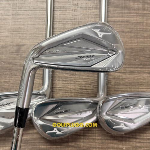 New- Left-Handed Mizuno JPX 923 Forged Iron Set 4-PW / DG Stiff (288)