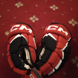 CCM JetSpeed FT680 Gloves 11" (New)