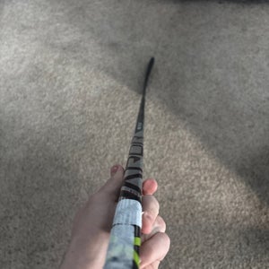 Senior Bauer Vapor Hyperlite 2 Left Hand Hockey Stick P92 87 Flex (Used)